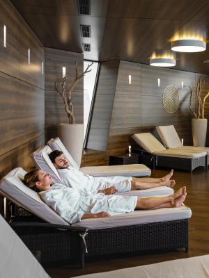 VIBE Relax-Lounger in sauna area from 16 y.